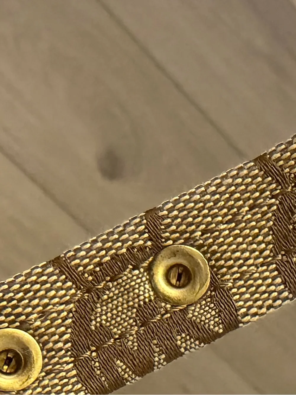 MICHAEL KORS WHITE AND LOGO  STUDDED BELT S